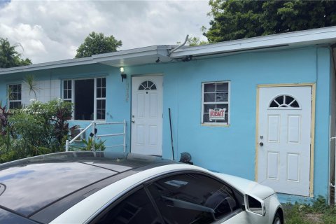 Casa en venta en Miami, Florida, 2 dormitorios, 91.97 m2 № 1319359 - foto 12