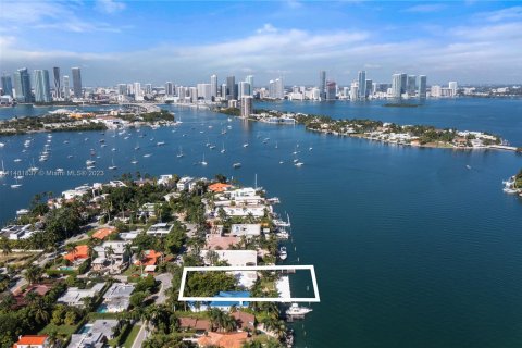 Купить земельный участок в Майами-Бич, Флорида № 825160 - фото 7