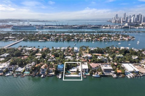 Купить земельный участок в Майами-Бич, Флорида № 825160 - фото 6