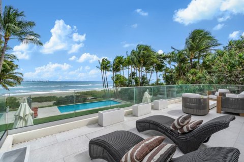 Villa ou maison à vendre à Golden Beach, Floride: 10 chambres, 1237.74 m2 № 825011 - photo 22