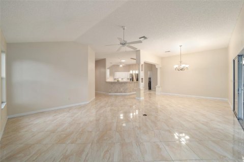 Casa en venta en The Villages, Florida, 3 dormitorios, 179.67 m2 № 1354025 - foto 20