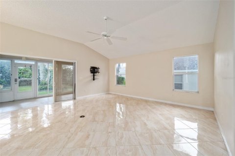 Casa en venta en The Villages, Florida, 3 dormitorios, 179.67 m2 № 1354025 - foto 17