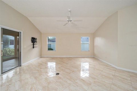 Casa en venta en The Villages, Florida, 3 dormitorios, 179.67 m2 № 1354025 - foto 18