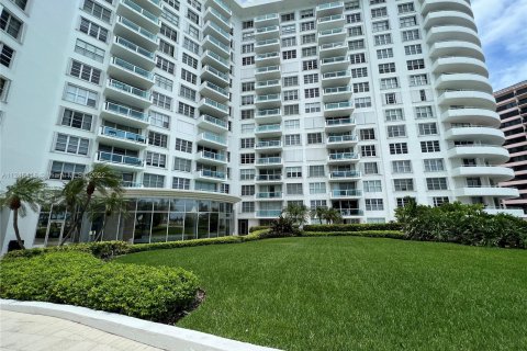 Condominio en venta en Miami Beach, Florida, 1 dormitorio, 56.67 m2 № 31389 - foto 23
