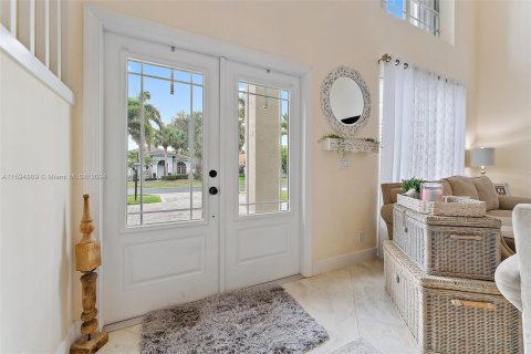 House in Jupiter, Florida 4 bedrooms, 227.05 sq.m. № 1188985 - photo 10