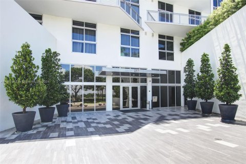 Condo in Miami Beach, Florida, 1 bedroom  № 1428013 - photo 29