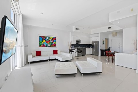 Condo in Miami Beach, Florida, 1 bedroom  № 1428013 - photo 21