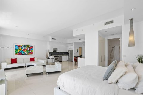 Condo in Miami Beach, Florida, 1 bedroom  № 1428013 - photo 20