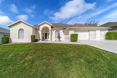 Villa ou maison à vendre à Ocala, Floride: 3 chambres, 179.77 m2 № 1352925 - photo 1