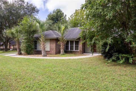 Casa en venta en Gainesville, Florida, 4 dormitorios, 273.13 m2 № 1352926 - foto 1