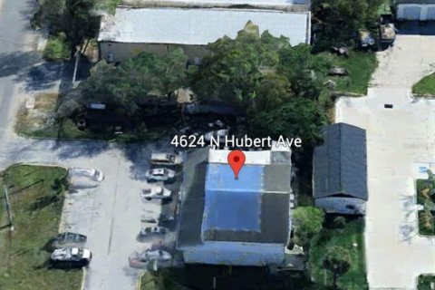 Propiedad comercial en venta en Tampa, Florida, 483.18 m2 № 1273717 - foto 15