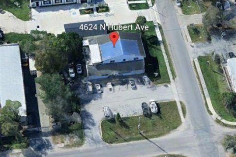 Propiedad comercial en venta en Tampa, Florida, 483.18 m2 № 1273717 - foto 17