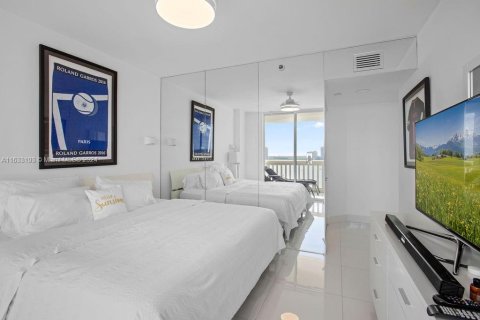 Condo in Aventura, Florida, 3 bedrooms  № 1309358 - photo 17