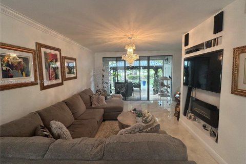 Adosado en venta en Aventura, Florida, 3 dormitorios, 188.78 m2 № 1360210 - foto 15