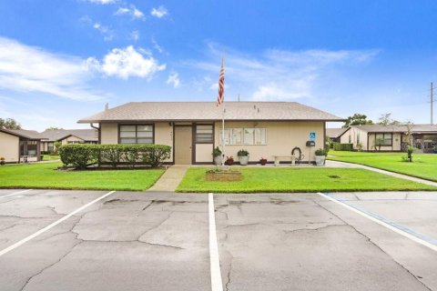 Condominio en venta en Zephyrhills, Florida, 1 dormitorio, 70.23 m2 № 1386859 - foto 19