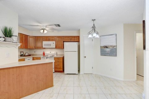 Copropriété à vendre à Zephyrhills, Floride: 1 chambre, 70.23 m2 № 1386859 - photo 10