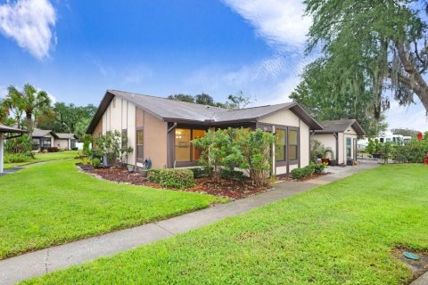 Copropriété à vendre à Zephyrhills, Floride: 1 chambre, 70.23 m2 № 1386859 - photo 1