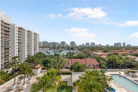 Condo in Aventura, Florida, 3 bedrooms  № 1333505 - photo 27