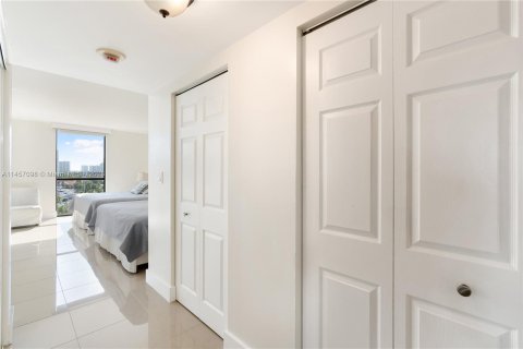 Copropriété à vendre à Aventura, Floride: 3 chambres, 169.08 m2 № 1333505 - photo 15