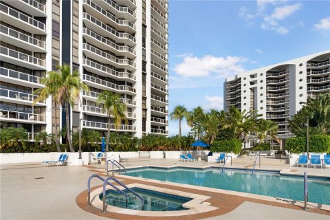 Condo in Aventura, Florida, 3 bedrooms  № 1333505 - photo 30