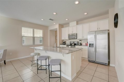 Touwnhouse à vendre à Kissimmee, Floride: 4 chambres, 165.55 m2 № 1353007 - photo 8