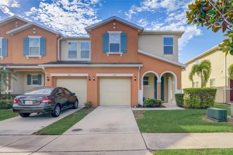 Townhouse in Kissimmee, Florida 4 bedrooms, 165.55 sq.m. № 1353007 - photo 2