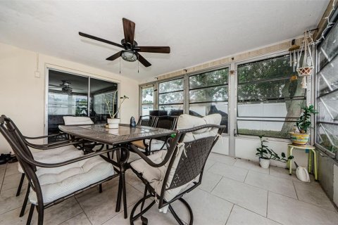 Villa ou maison à vendre à New Port Richey, Floride: 2 chambres, 123.56 m2 № 1352933 - photo 29