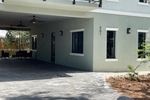 Casa en venta en Key Largo, Florida, 5 dormitorios, 195.09 m2 № 780272 - foto 2