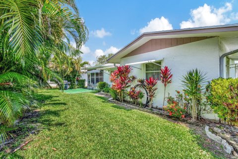 Villa ou maison à vendre à West Palm Beach, Floride: 2 chambres, 137.4 m2 № 1185463 - photo 30