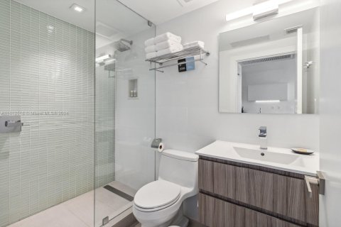 Condominio en venta en Miami Beach, Florida, 1 dormitorio, 40.6 m2 № 1235062 - foto 9