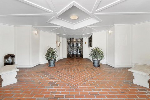 Copropriété à vendre à Boca Raton, Floride: 2 chambres, 121.61 m2 № 844066 - photo 10