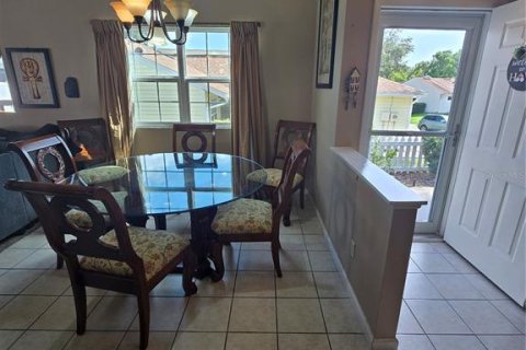 Townhouse in Longwood, Florida 3 bedrooms, 128.02 sq.m. № 1289749 - photo 8