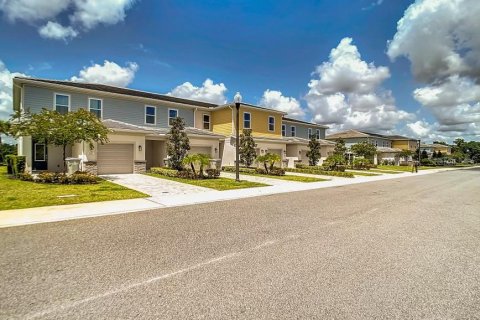 Adosado en venta en Four Corners, Florida, 3 dormitorios, 158.31 m2 № 1289750 - foto 2