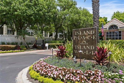 Condo in Tampa, Florida, 1 bedroom  № 1338419 - photo 2