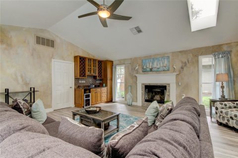 House in Safety Harbor, Florida 4 bedrooms, 343.74 sq.m. № 216177 - photo 8