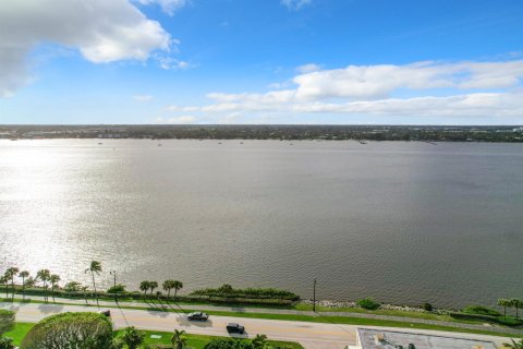 Copropriété à vendre à Palm Beach, Floride: 2 chambres, 109.25 m2 № 976842 - photo 1