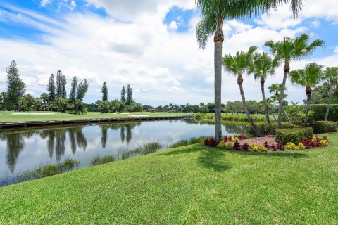 Villa ou maison à vendre à West Palm Beach, Floride: 5 chambres, 480.86 m2 № 1189833 - photo 12