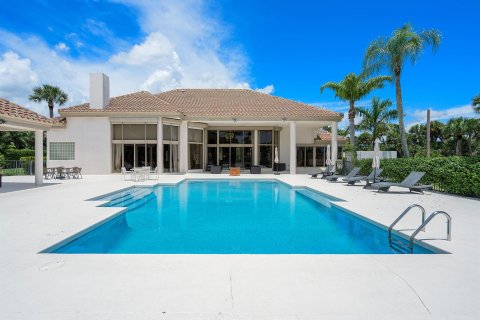 House in West Palm Beach, Florida 5 bedrooms, 480.86 sq.m. № 1189833 - photo 19