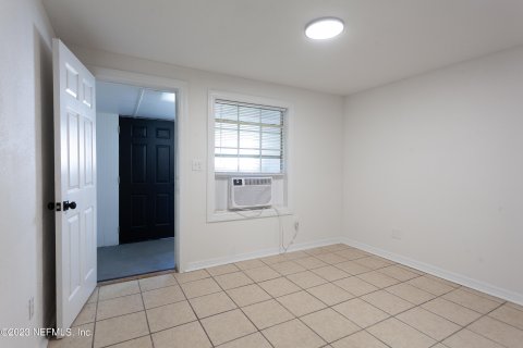 Dúplex en venta en Jacksonville, Florida, 4 dormitorios, 97.55 m2 № 861944 - foto 5