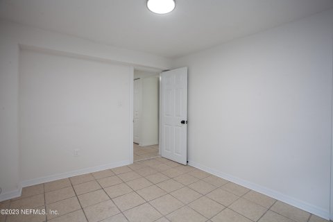 Dúplex en venta en Jacksonville, Florida, 4 dormitorios, 97.55 m2 № 861944 - foto 7