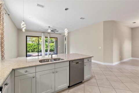 House in Naples, Florida 3 bedrooms, 170.57 sq.m. № 842468 - photo 24