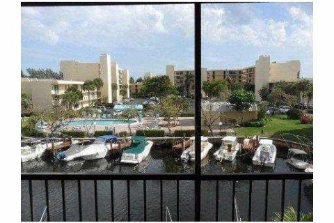 Condo in Boca Raton, Florida, 1 bedroom  № 1096713 - photo 11