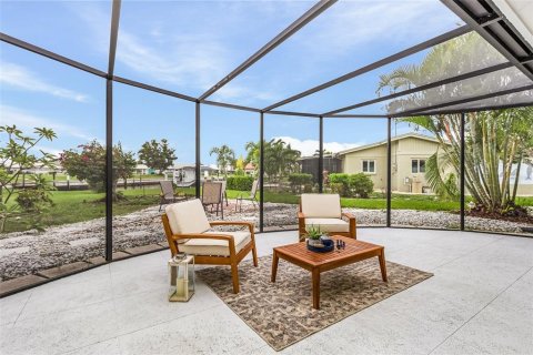 Villa ou maison à vendre à Punta Gorda, Floride: 3 chambres, 151.34 m2 № 731513 - photo 20