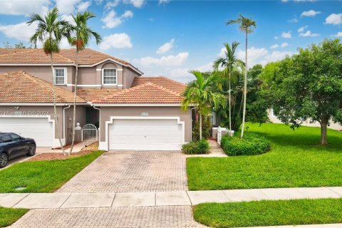 Casa en venta en Sunrise, Florida, 3 dormitorios, 133.22 m2 № 1383521 - foto 1