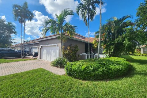 Villa ou maison à vendre à Sunrise, Floride: 3 chambres, 133.22 m2 № 1383521 - photo 2