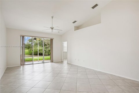 Villa ou maison à vendre à Sunrise, Floride: 3 chambres, 133.22 m2 № 1383521 - photo 8