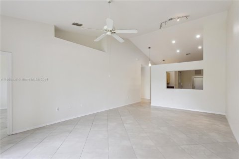 Casa en venta en Sunrise, Florida, 3 dormitorios, 133.22 m2 № 1383521 - foto 10