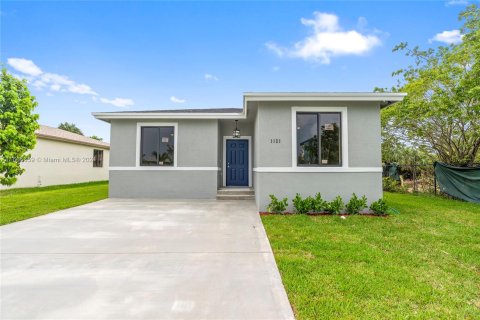 Casa en venta en Pompano Beach, Florida, 4 dormitorios, 150.32 m2 № 1383522 - foto 3