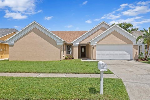 Casa en venta en Tampa, Florida, 4 dormitorios, 218.04 m2 № 1344203 - foto 1