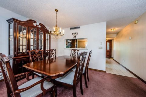 Condo in Clearwater, Florida, 2 bedrooms  № 1344196 - photo 11